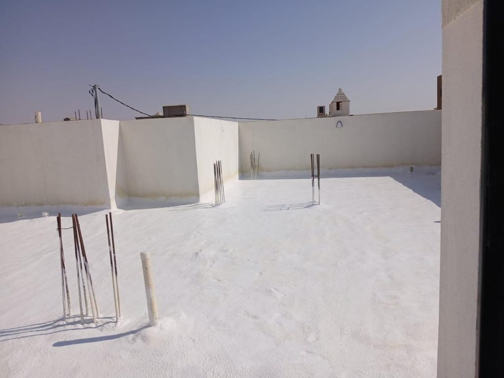 شركة عزل اسطح بالمزاجمية 0533334179 عزل فوم عزل مائى